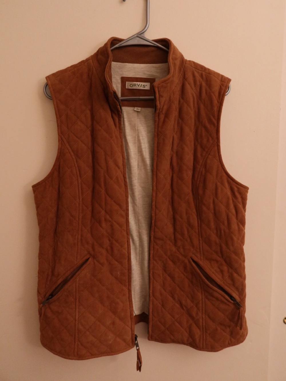 Orvis Quilted Brown Sleeveless Vest